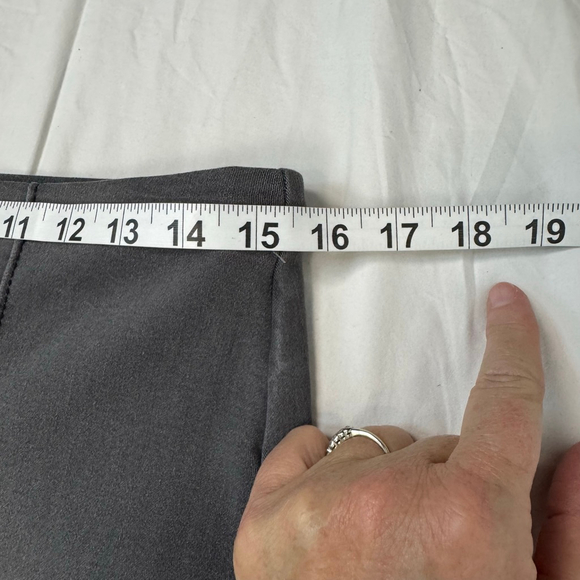 DO by Dee Ocleppo Anna High Rise Wide Leg Pants Gray Pull On Pin Tuck Women’s M - Picture 10 of 16